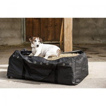 Hay bag with wheels